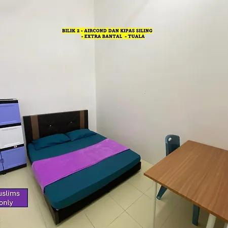Homestay Cikgu Ahmed Batu Kikir Exterior photo